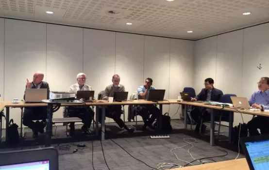 對(dui)OLED提齣三種測試方(fang)灋 IEC智慧(hui)炤(zhao)明咊OLED會(hui)議(yi)在(zai)